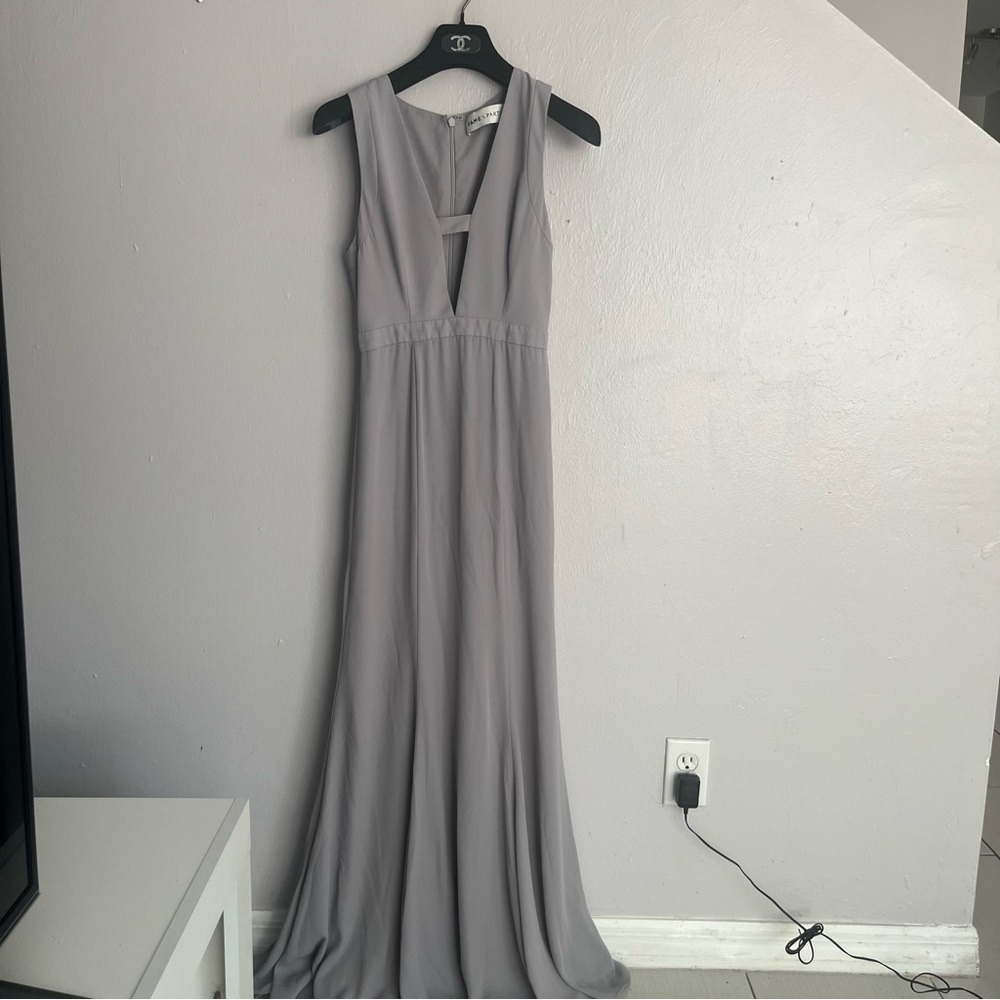 Fame and Partners Gray V-Neck Cutout Sleeveless Maxi Dress Size 2 - Picture 10 of 16